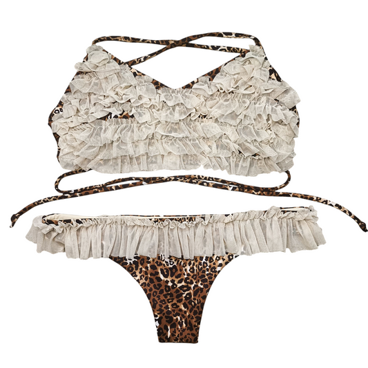 Iconic Ivory Leo Top Cruzado
